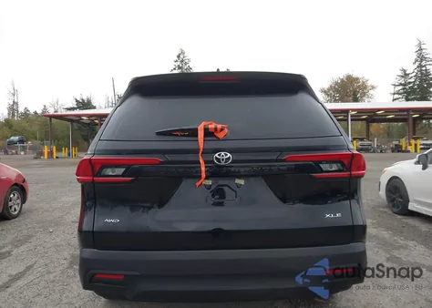 2025 Toyota Grand Highlander Xle из США, поврежденный, VIN 5TDAAAB51SS093966